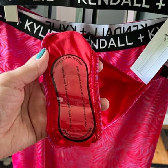 Kendall + Kylie 2 Piece & Sarong Cover Up Red 3 Pc Set Size Medium - Picture 7 of 16